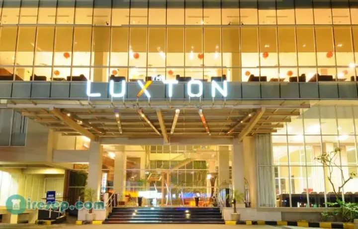 The Luxton Hotel